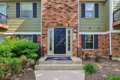 Tiny photo for 1336 McDowell Road #104, Naperville, IL 60563 (MLS # 12668316)