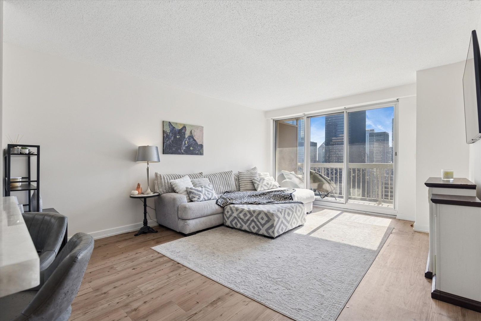 545 N Dearborn Street 3206