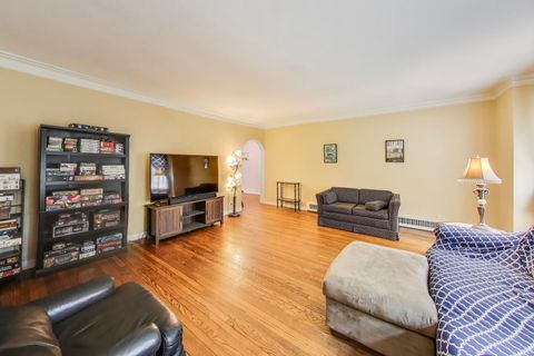 Tiny photo for 2322 W Farwell Avenue #1W, Chicago, IL 60645 (MLS # 12508557)