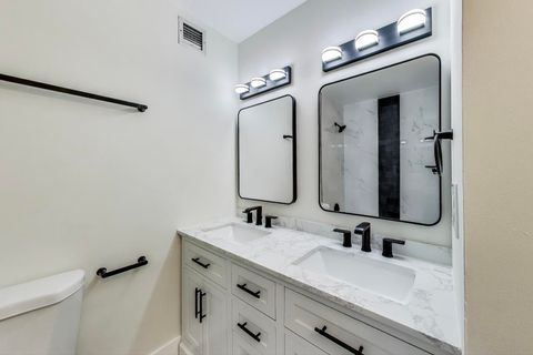 Tiny photo for 1636 N Wells Street #3007, Chicago, IL 60614 (MLS # 12403798)