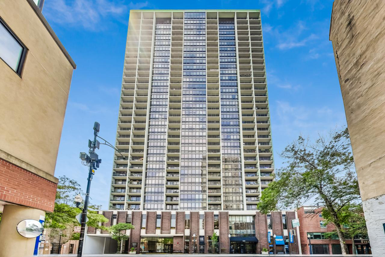 1636 N Wells Street 3007