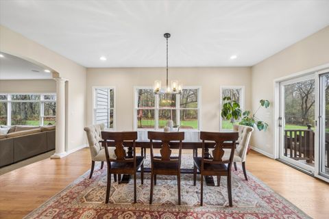 Tiny photo for 9025 Darien Woods Court, Darien, IL 60561 (MLS # 12609522)