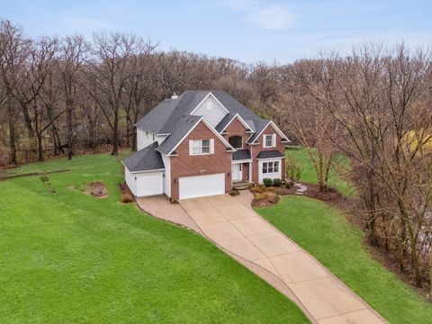 Tiny photo for 9025 Darien Woods Court, Darien, IL 60561 (MLS # 12609522)