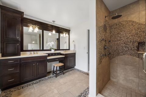 Tiny photo for 9025 Darien Woods Court, Darien, IL 60561 (MLS # 12609522)
