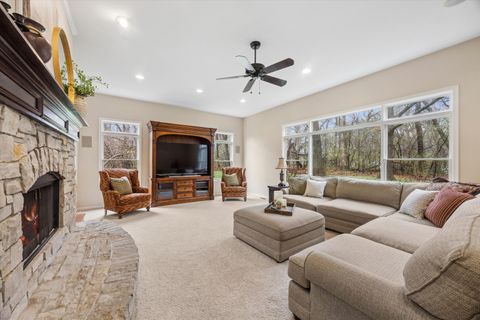 Tiny photo for 9025 Darien Woods Court, Darien, IL 60561 (MLS # 12609522)