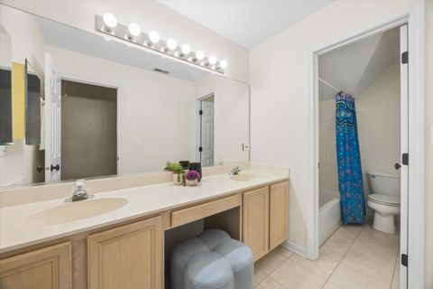 Tiny photo for 9025 Darien Woods Court, Darien, IL 60561 (MLS # 12609522)