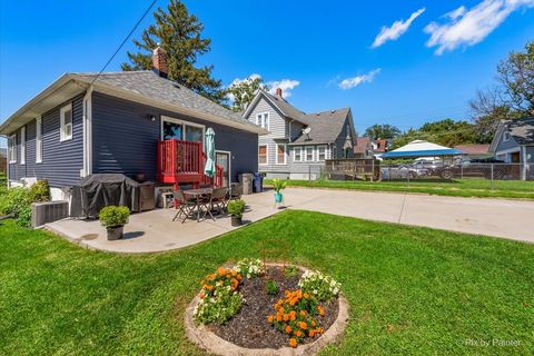Tiny photo for 865 Illinois Avenue, Elgin, IL 60120 (MLS # 12456885)