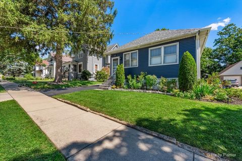 Tiny photo for 865 Illinois Avenue, Elgin, IL 60120 (MLS # 12456885)