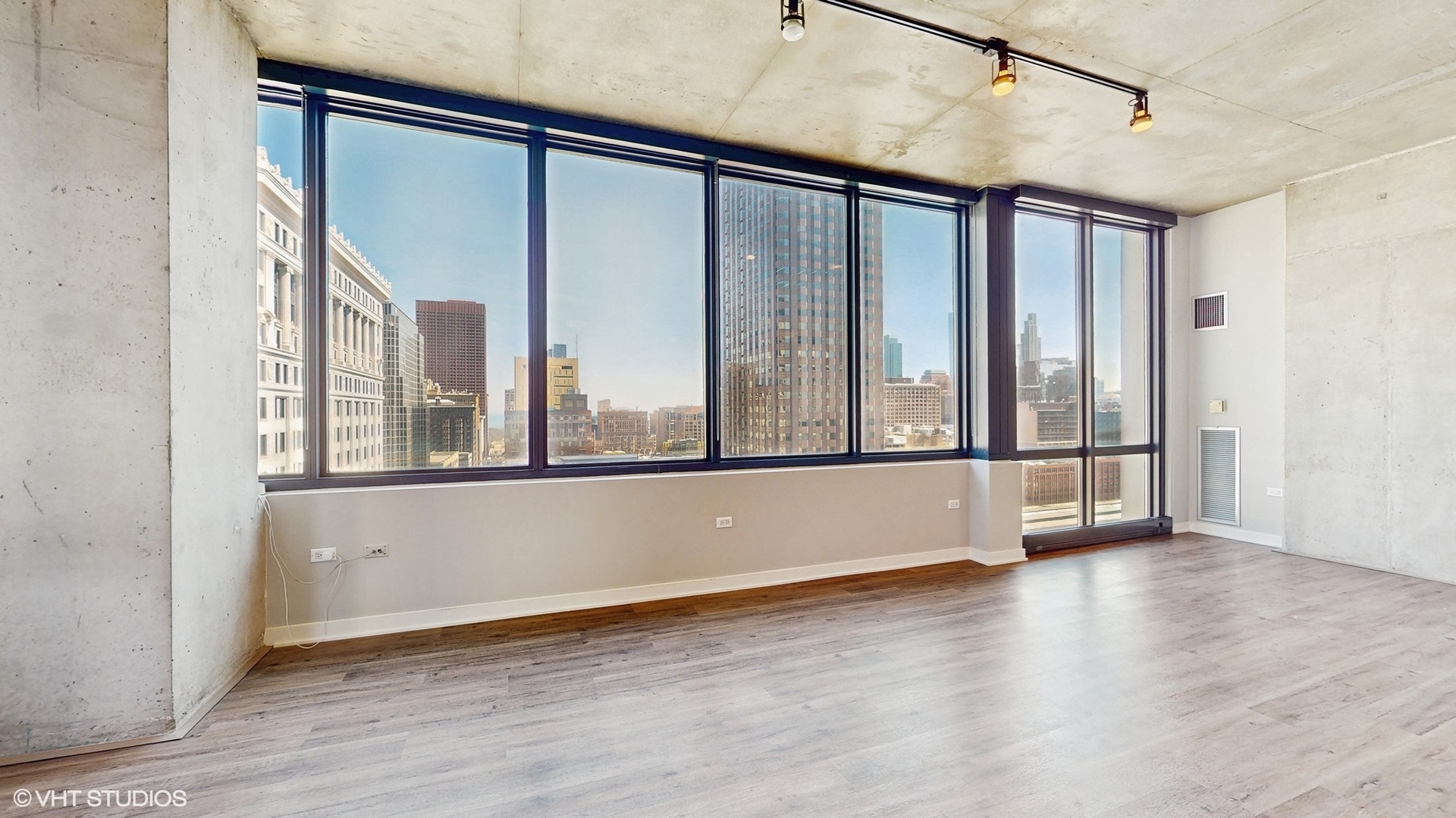 235 W Van Buren Street 2101