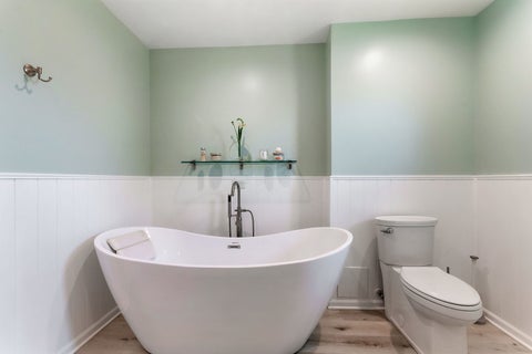 Tiny photo for 4600 W 101st Street, Oak Lawn, IL 60453 (MLS # 12775751)
