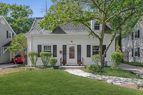320 Lagoon Drive Northfield IL 60093