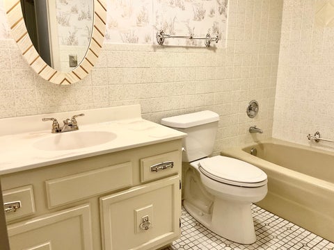 Tiny photo for 200 S Dee Road #1A, Park Ridge, IL 60068 (MLS # 12772610)