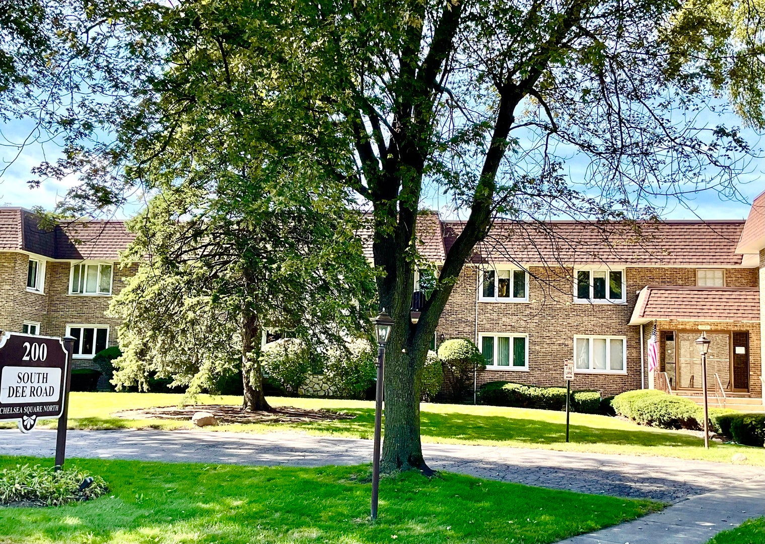 200 S Dee Road 1A