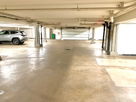 Tiny photo for 200 S Dee Road #1A, Park Ridge, IL 60068 (MLS # 12772610)