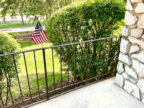 Tiny photo for 200 S Dee Road #1A, Park Ridge, IL 60068 (MLS # 12772610)