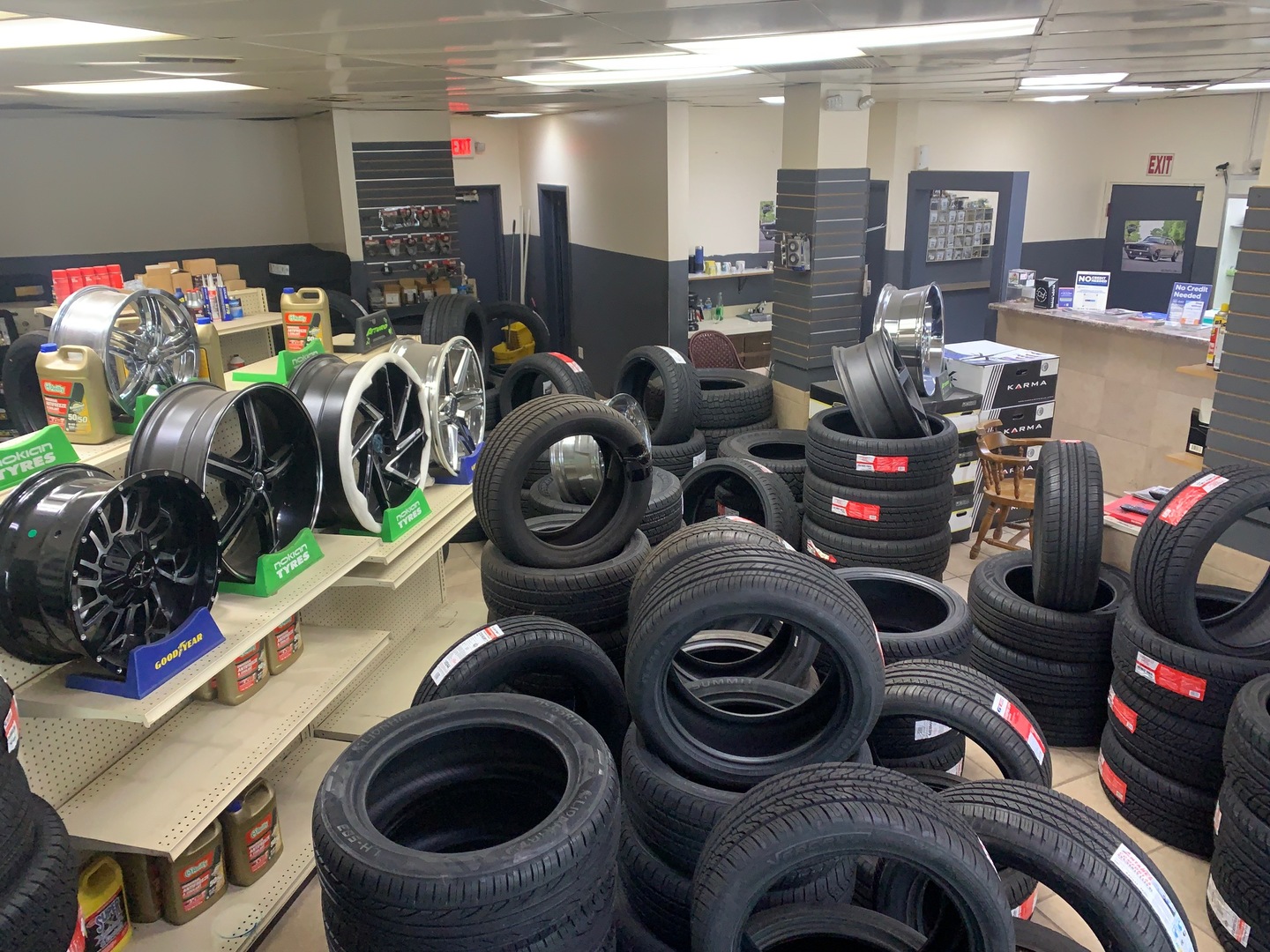 935 W JEFFERSON Street