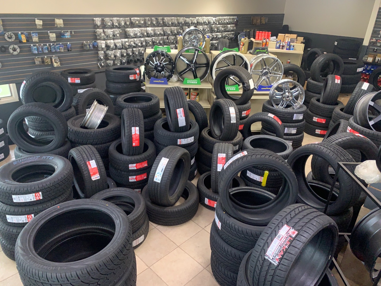 935 W JEFFERSON Street