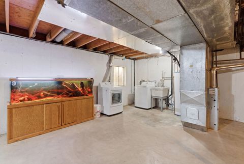 Tiny photo for 670 Versailles Circle #D, Elk Grove Village, IL 60007 (MLS # 12622627)