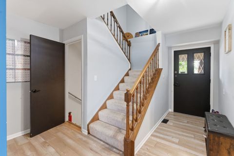 Tiny photo for 670 Versailles Circle #D, Elk Grove Village, IL 60007 (MLS # 12622627)