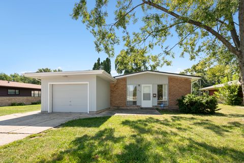 Tiny photo for 417 Lakewood Boulevard, Park Forest, IL 60466 (MLS # 12467423)