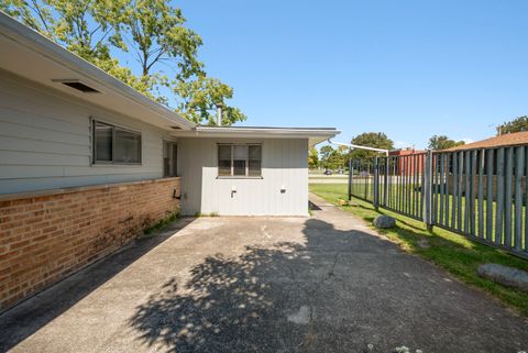 Tiny photo for 417 Lakewood Boulevard, Park Forest, IL 60466 (MLS # 12467423)