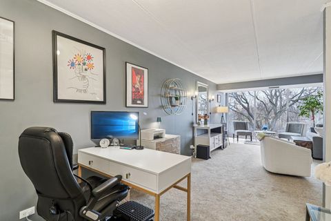 Tiny photo for 1301 N Western Avenue #307, Lake Forest, IL 60045 (MLS # 12575161)