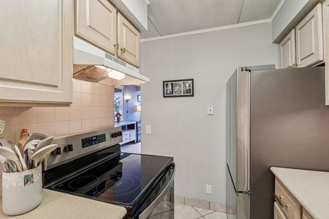 Tiny photo for 1301 N Western Avenue #307, Lake Forest, IL 60045 (MLS # 12575161)