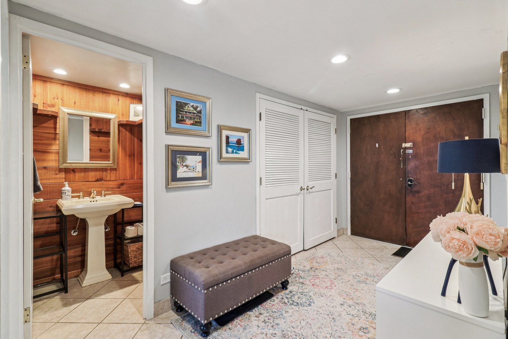 1301 N Western Avenue 307