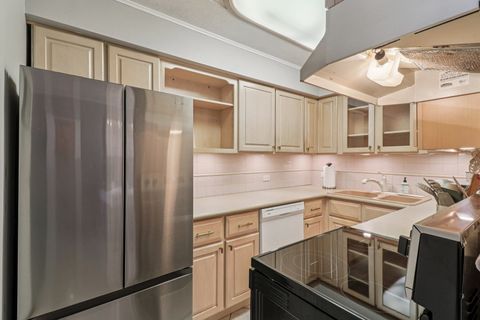 Tiny photo for 1301 N Western Avenue #307, Lake Forest, IL 60045 (MLS # 12575161)