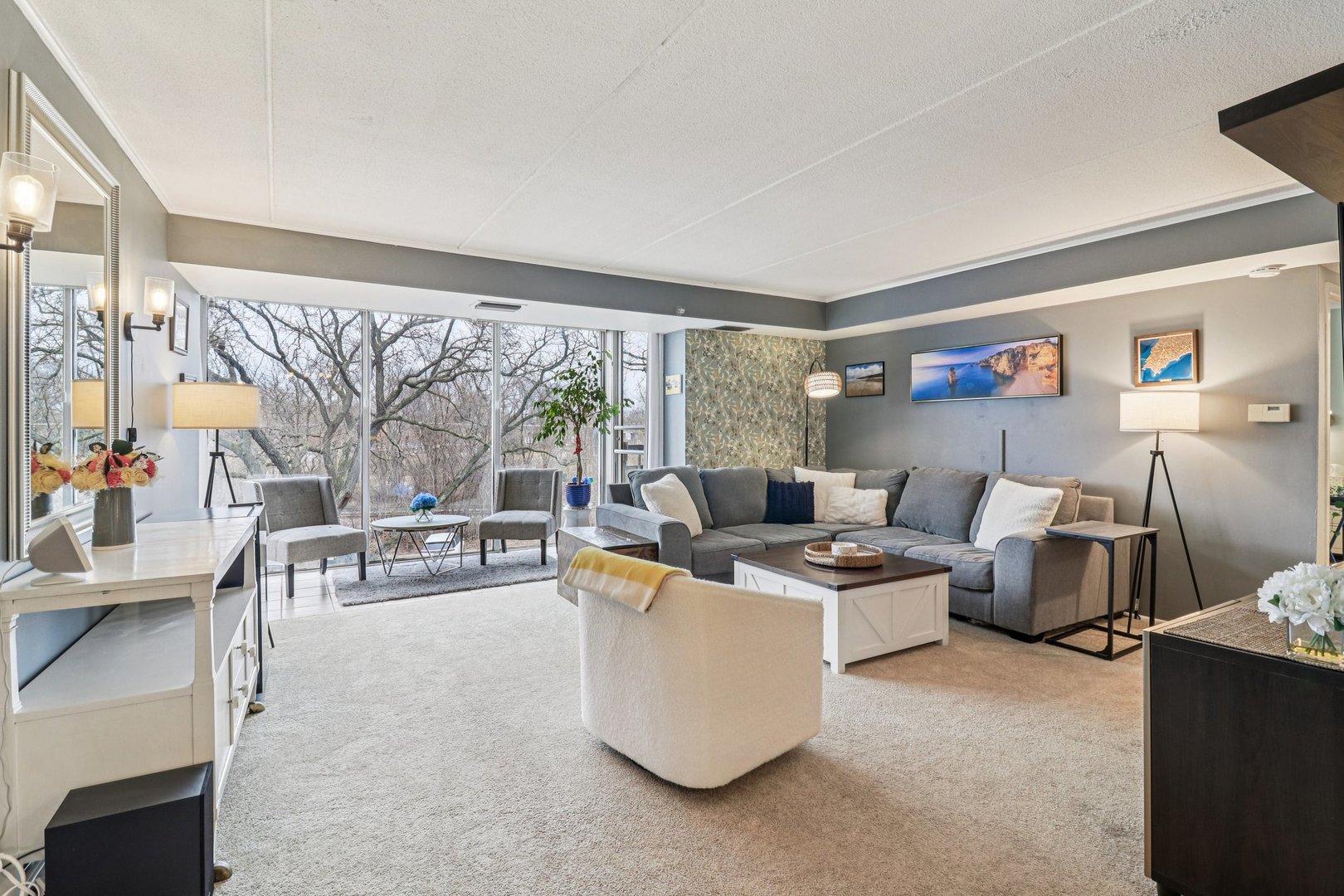 1301 N Western Avenue 307