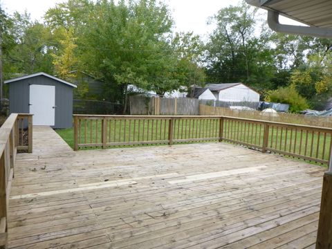 Tiny photo for 305 Four Winds Way, Carpentersville, IL 60110 (MLS # 12500109)