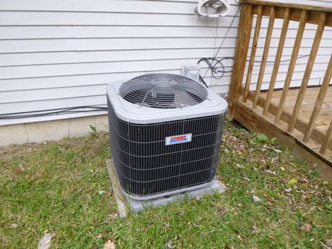 Tiny photo for 305 Four Winds Way, Carpentersville, IL 60110 (MLS # 12500109)