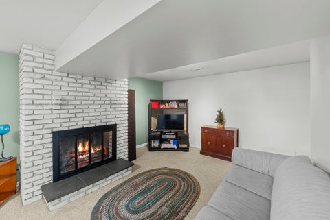 Tiny photo for 5807 FILLMORE Street, Davenport, IA 52806 (MLS # 12759810)
