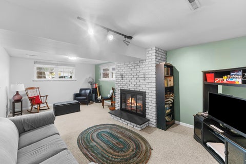 Tiny photo for 5807 FILLMORE Street, Davenport, IA 52806 (MLS # 12759810)