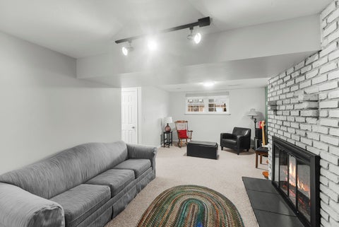 Tiny photo for 5807 FILLMORE Street, Davenport, IA 52806 (MLS # 12759810)