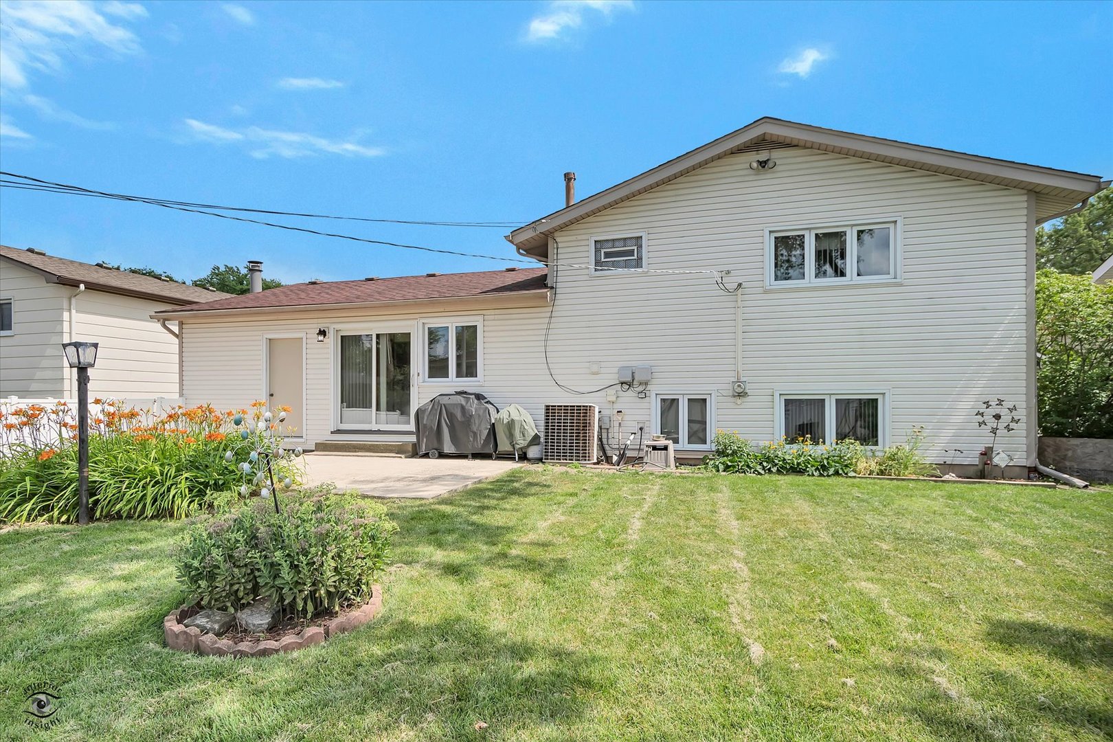 5142 Elmwood Road