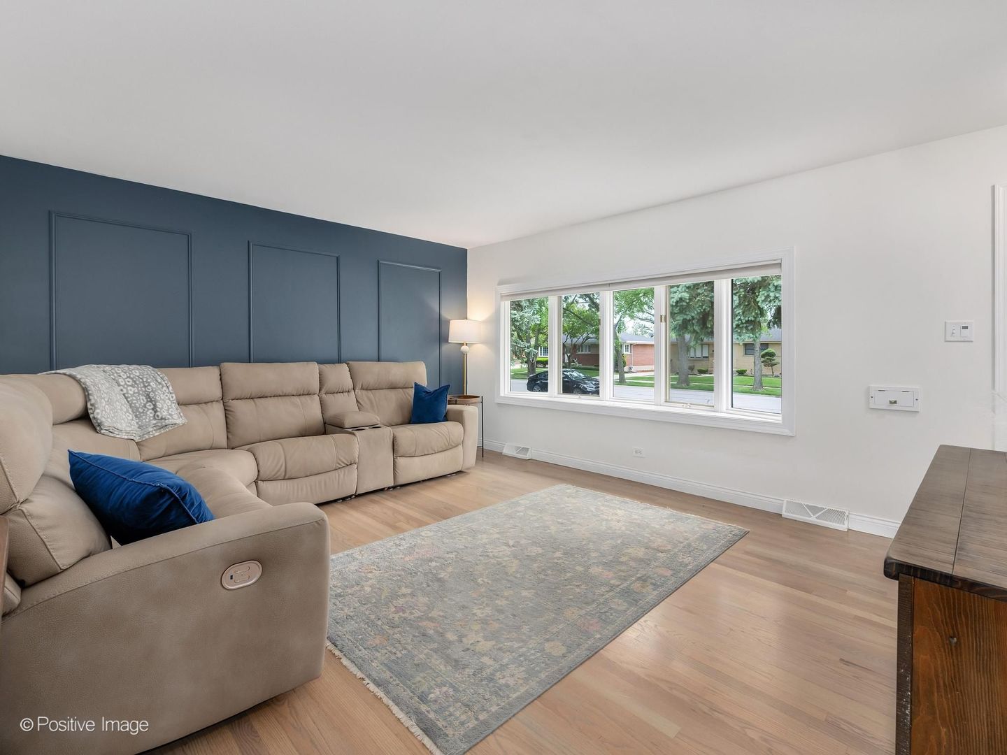 690 W Willow Glen