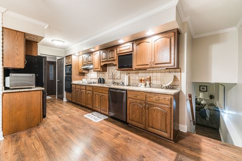 Tiny photo for 716 E Wilson Avenue, Lombard, IL 60148 (MLS # 12515628)