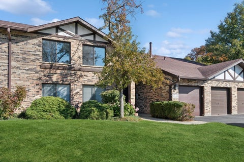 Photo of 6254 Trinity Drive #2C, Lisle, IL 60532 (MLS # 12791439)