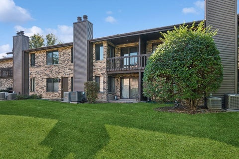 Tiny photo for 6254 Trinity Drive #2C, Lisle, IL 60532 (MLS # 12791439)
