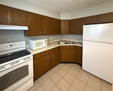 Tiny photo for 6305 Joliet Road #11, Countryside, IL 60525 (MLS # 12527667)