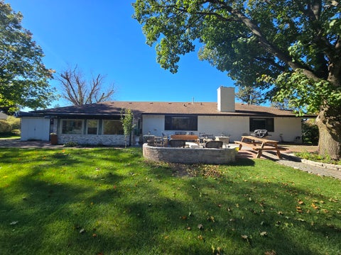 Tiny photo for 31111 N O'plaine Road, Green Oaks, IL 60048 (MLS # 12788754)