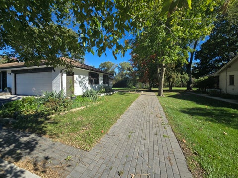 Tiny photo for 31111 N O'plaine Road, Green Oaks, IL 60048 (MLS # 12788754)