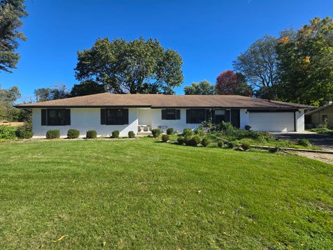 Photo of 31111 N O'plaine Road, Green Oaks, IL 60048 (MLS # 12788754)
