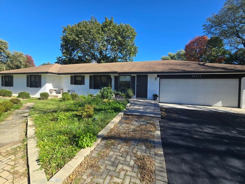 Tiny photo for 31111 N O'plaine Road, Green Oaks, IL 60048 (MLS # 12788754)