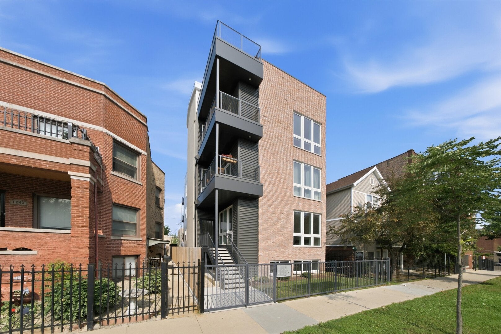 1244 N Kedzie Avenue 4