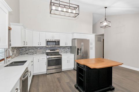 Tiny photo for Romeoville, IL 60446 (MLS # 12596490)