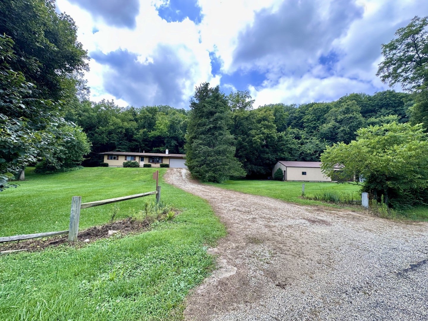 895 Thenius Road
