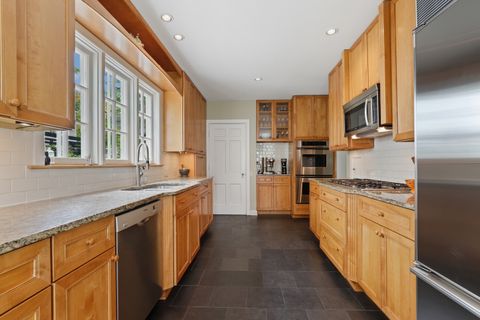 Tiny photo for 2404 Braeburn Avenue, Flossmoor, IL 60422 (MLS # 12644410)