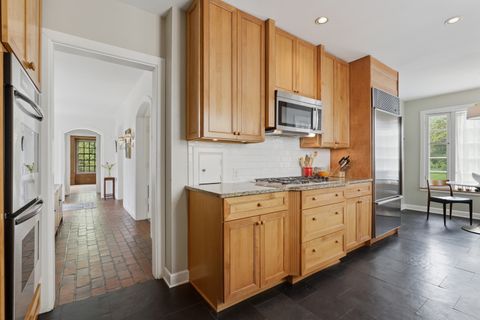 Tiny photo for 2404 Braeburn Avenue, Flossmoor, IL 60422 (MLS # 12644410)